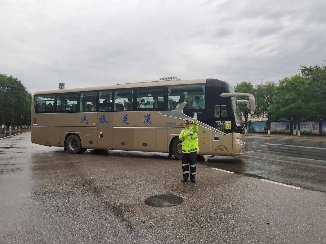 广东省警官学院校车，专业运输与安全保障的典范